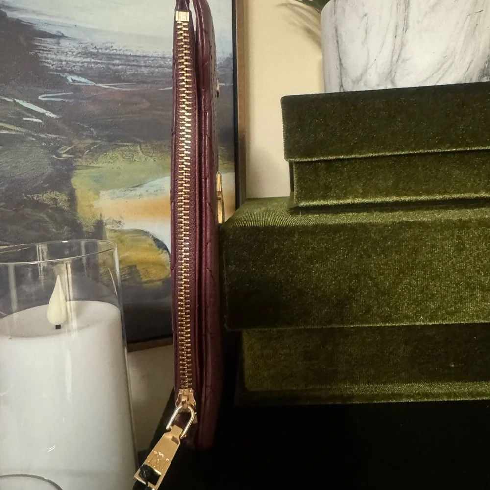 Elegant Bagley Mishka Quilted Burgundy Clutch-NWT